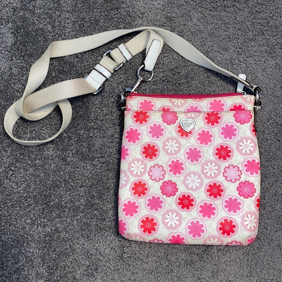 Coach Purse - Picture 1 of 2